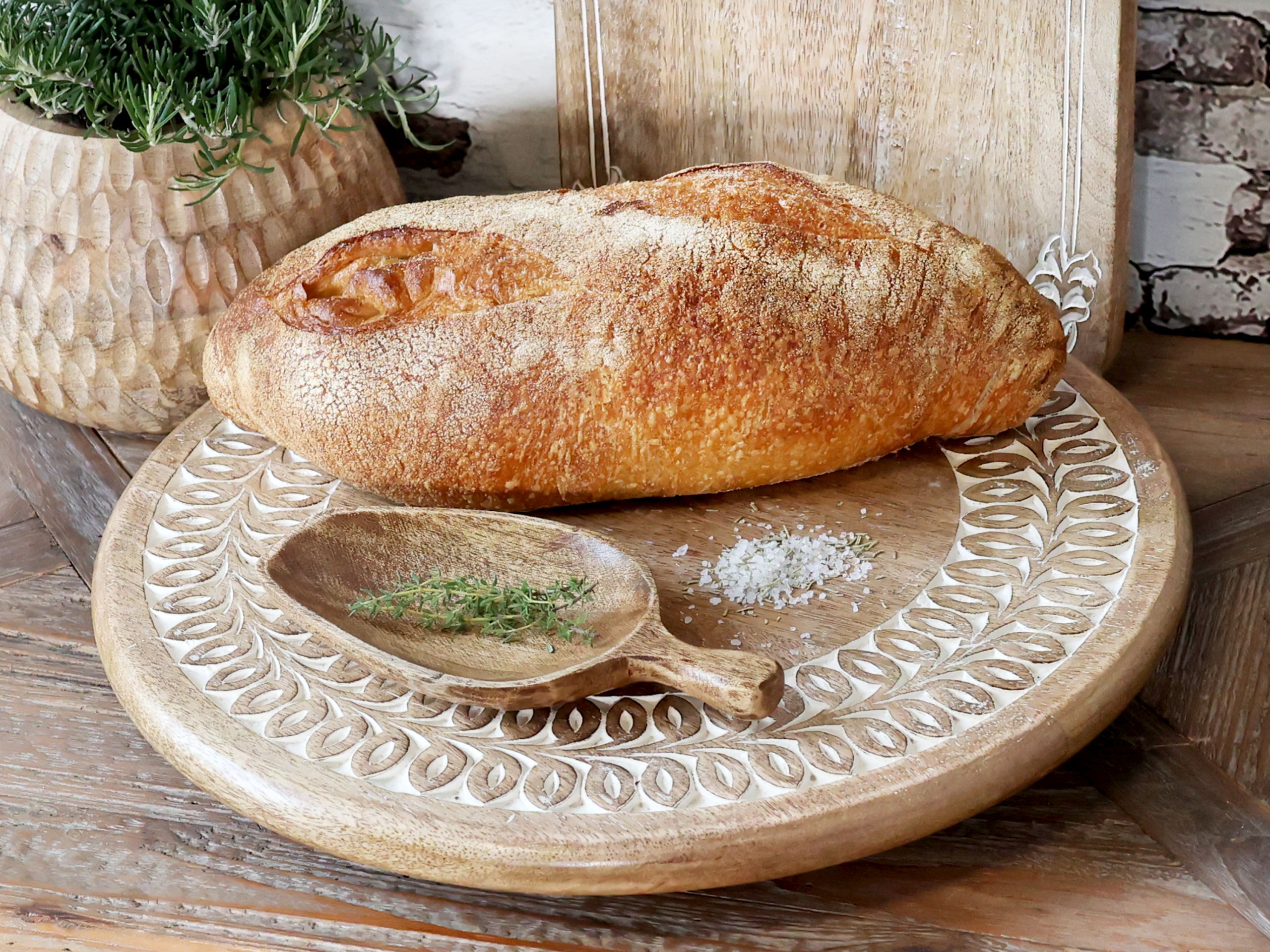 Tapasplatte Serviertablett Tours drehbar Mangoholz und Schnitzereien Tapasplatte Serviertablett Tours drehbar Mangoholz und Schnitzereien