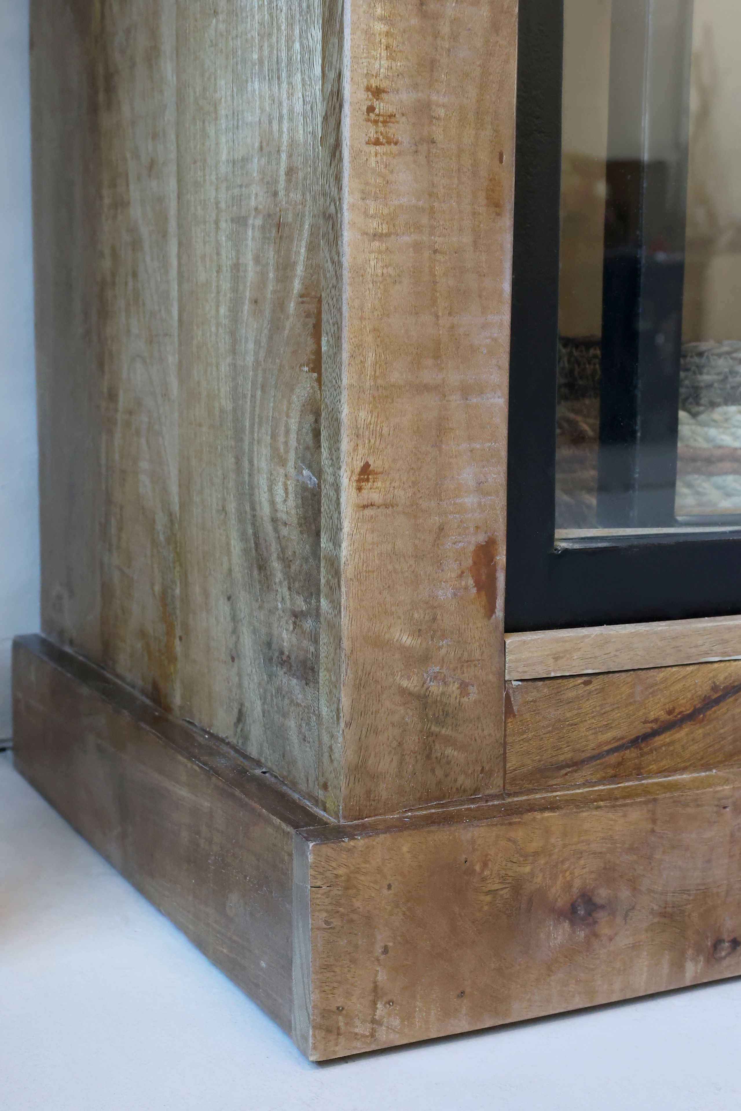 Vintage Vitrine Geschirrschrank Paris Mangoholz Glas 190