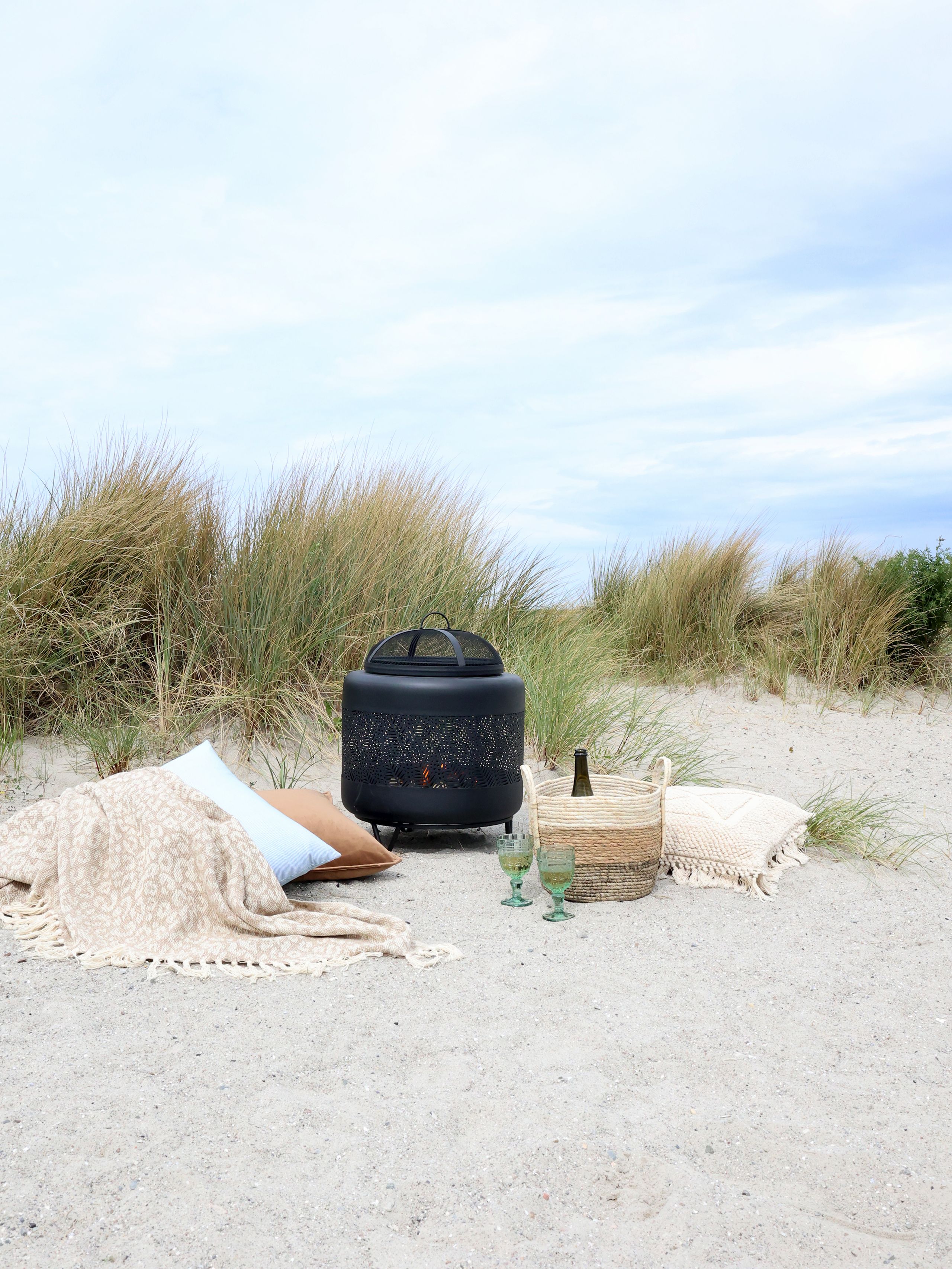 Feuerstelle Outdoorofen Feuerofen Kaminofen Metall Lochstahl
