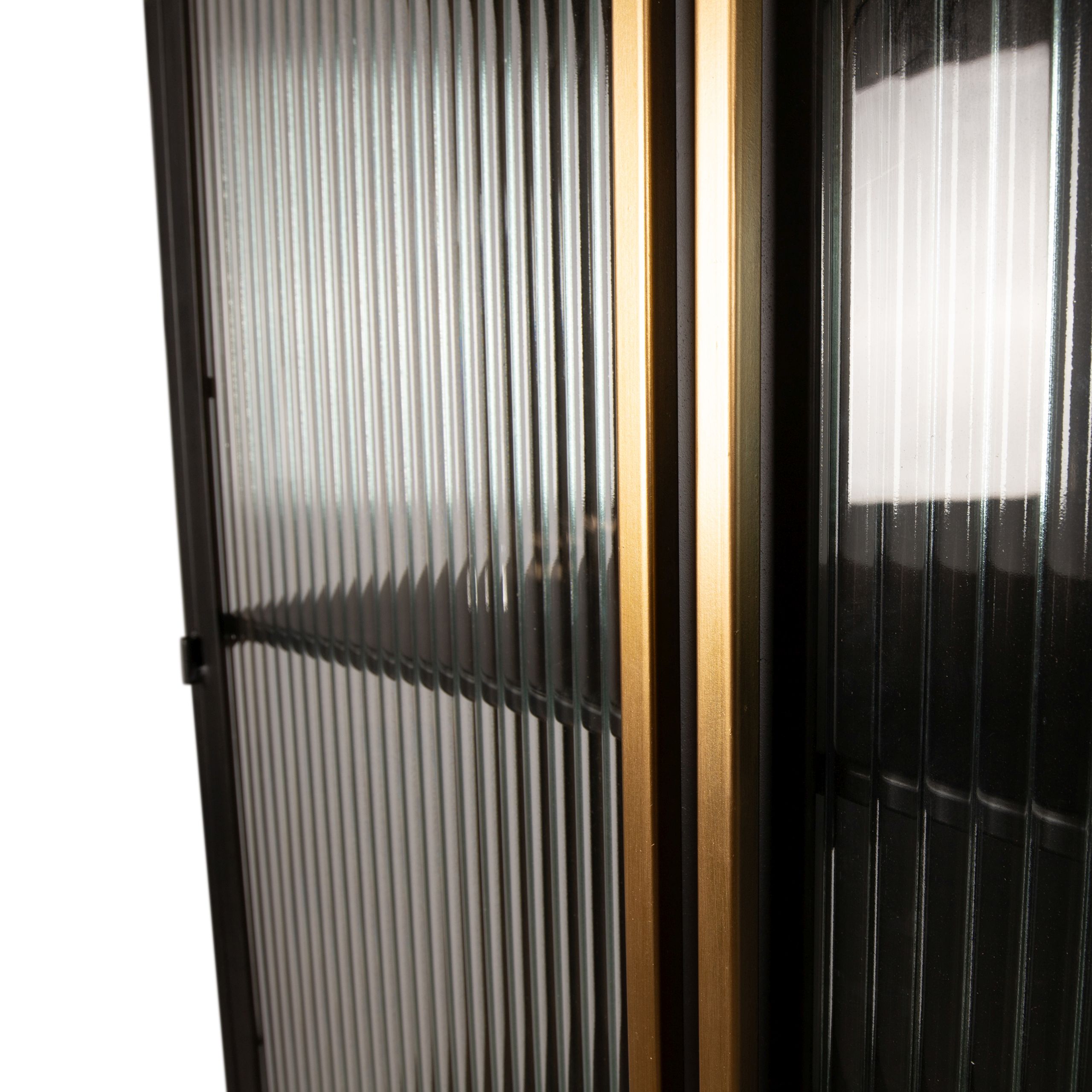 Industrial Vitrine Caeleen Metall mit geriffeltem Glas Industrial Vitrine Caeleen Metall mit geriffeltem Glas