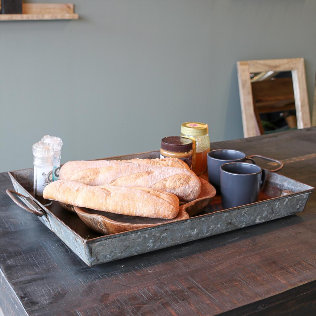 Vintage Metalltablett Tray mit zwei Griffen