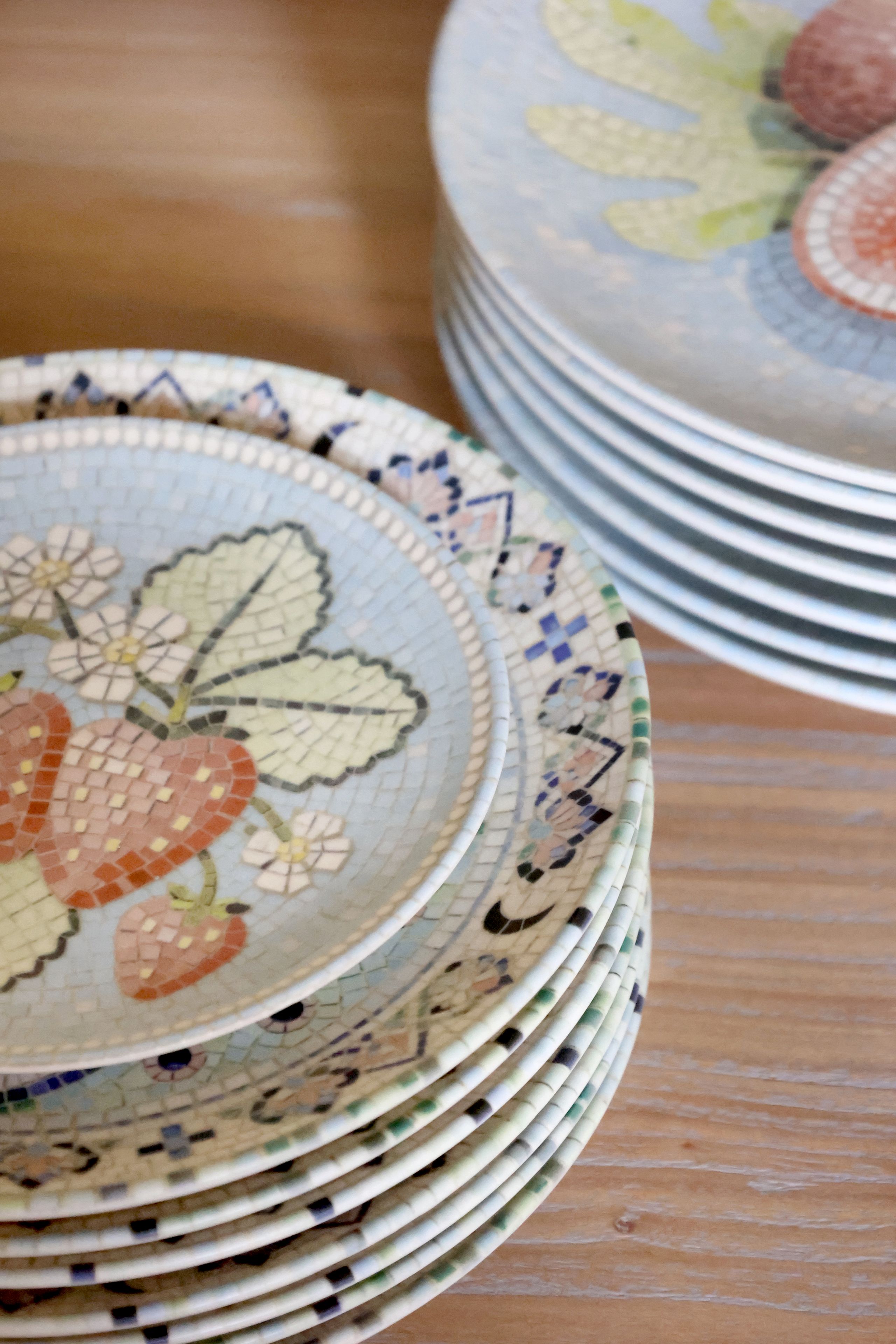 Mediterranes Mosaik Tablett Teller Steingut Chartres Erdbeeren