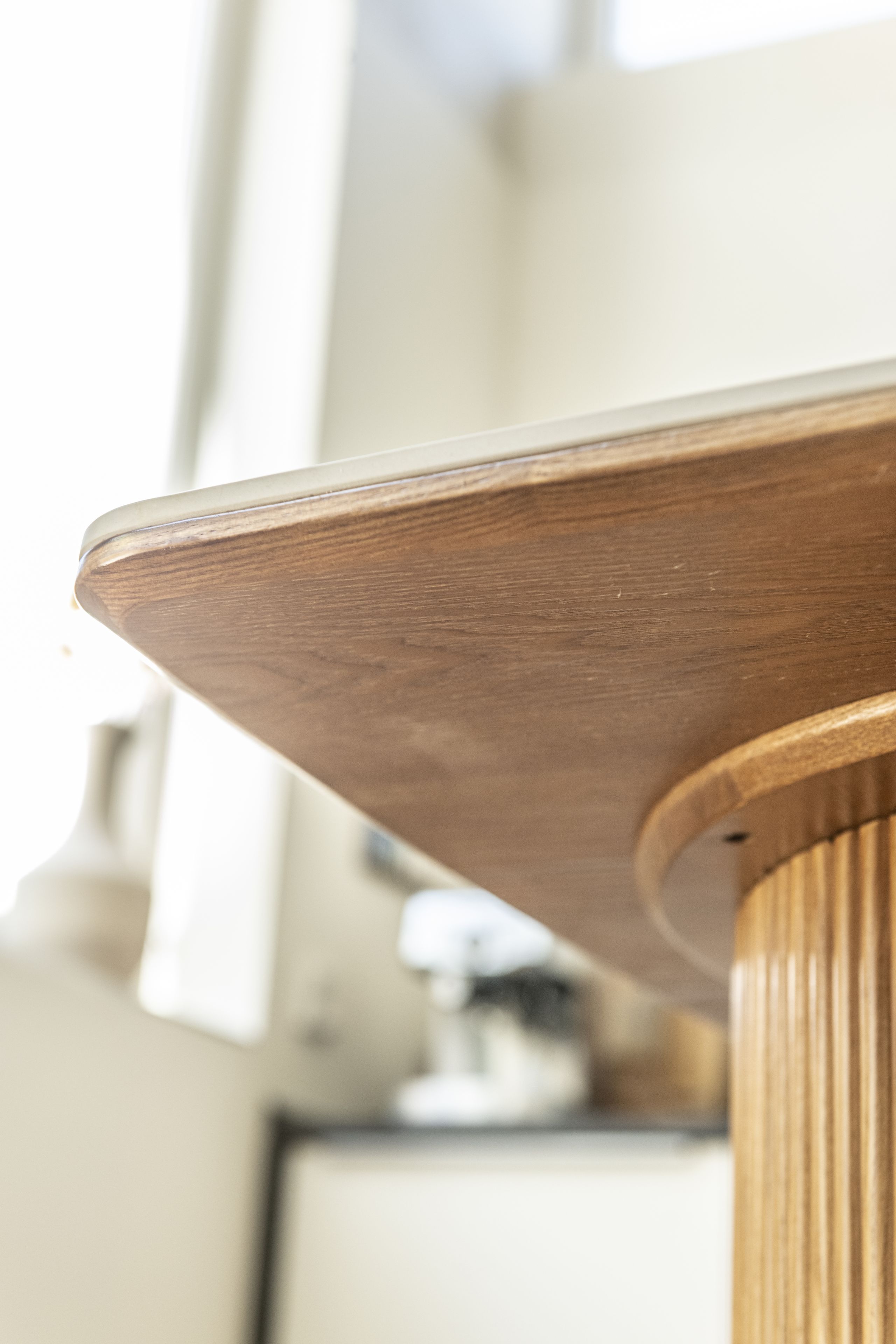  Essgruppe Travertin Tisch Roma + 6 Stühle Linea montiert