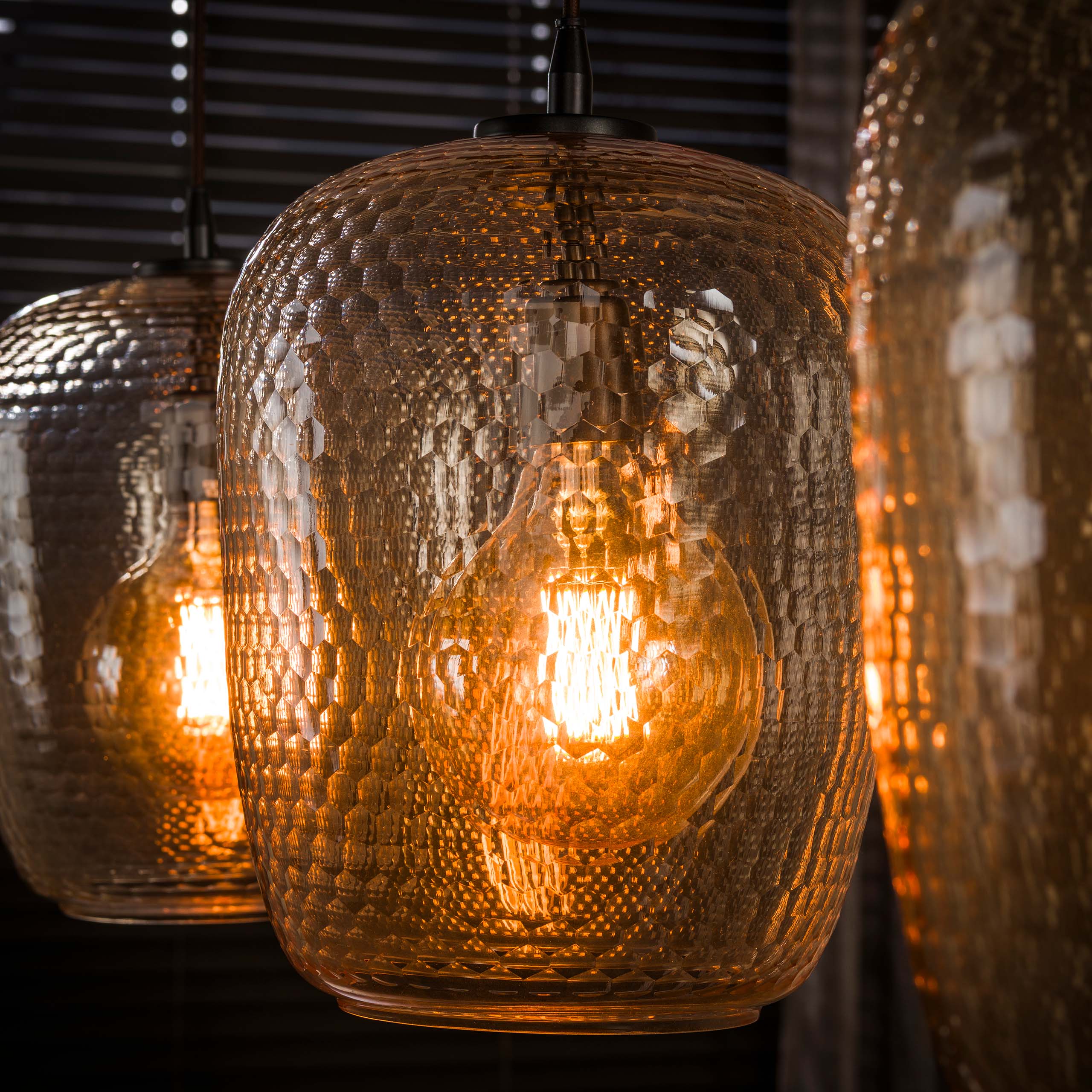 Hängelampe Pendelleuchte Honeycomb Glas Bernstein