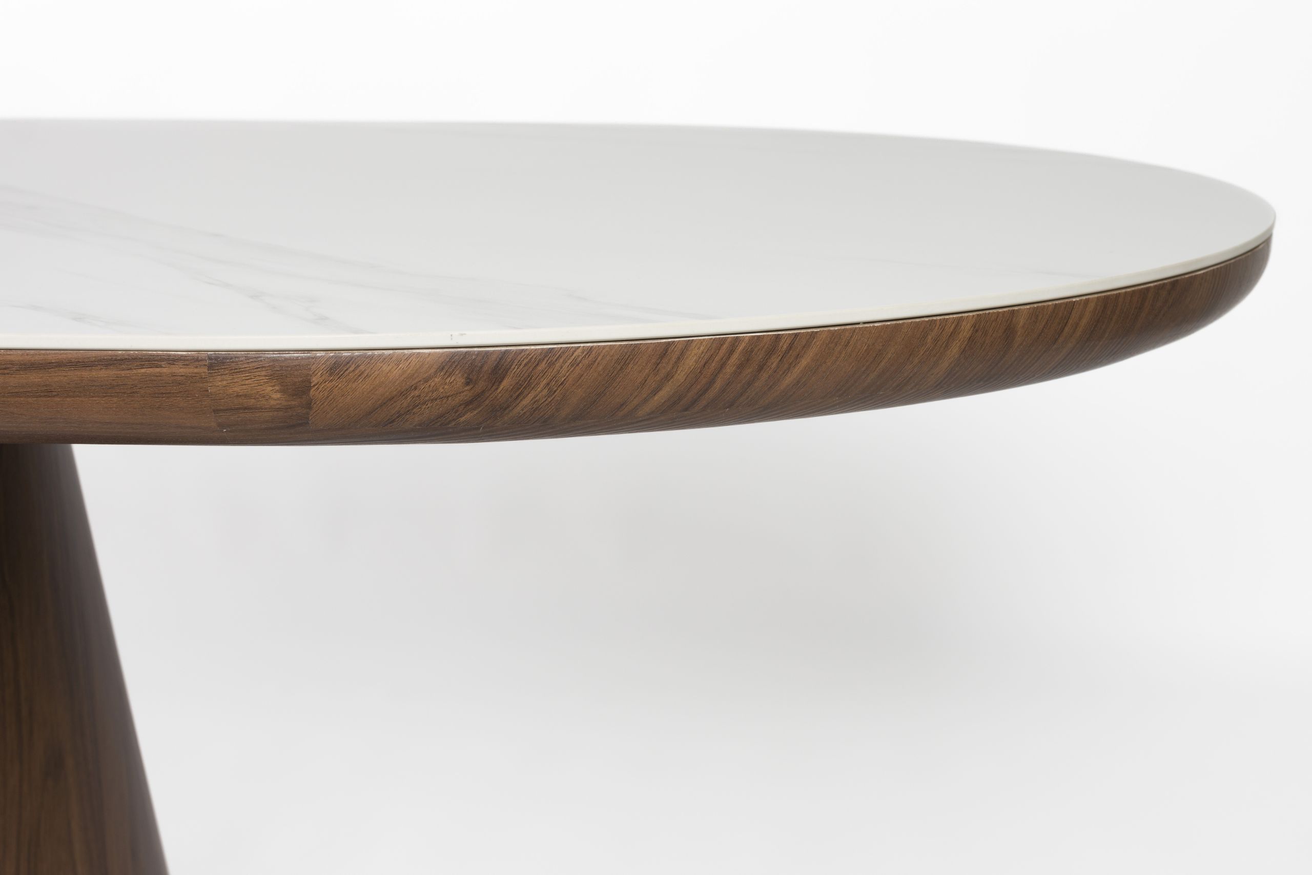 Retro Esstisch Almira Oval Walnussfurnier Marmoroptik 200 cm Retro Esstisch Almira Oval Walnussfurnier Marmoroptik 200 cm