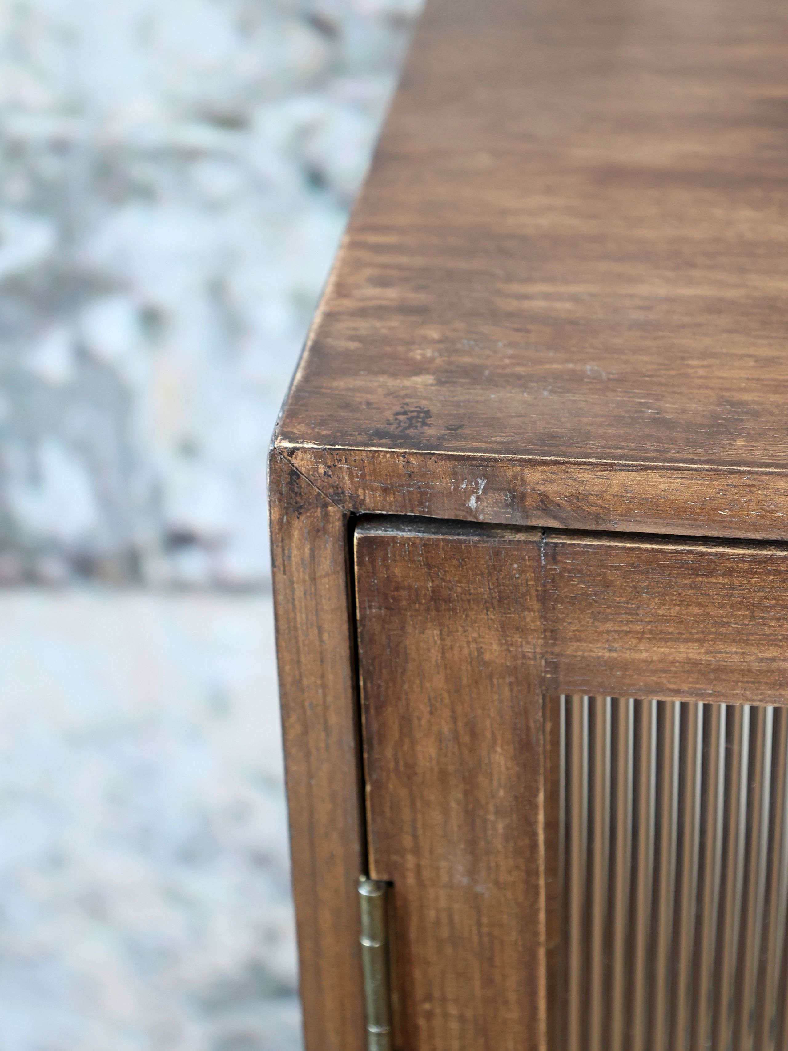 Vintage Vitrine Sideboard Antoine Holz Metall geripptes Glas Vintage Vitrine Sideboard Antoine Holz Metall geripptes Glas