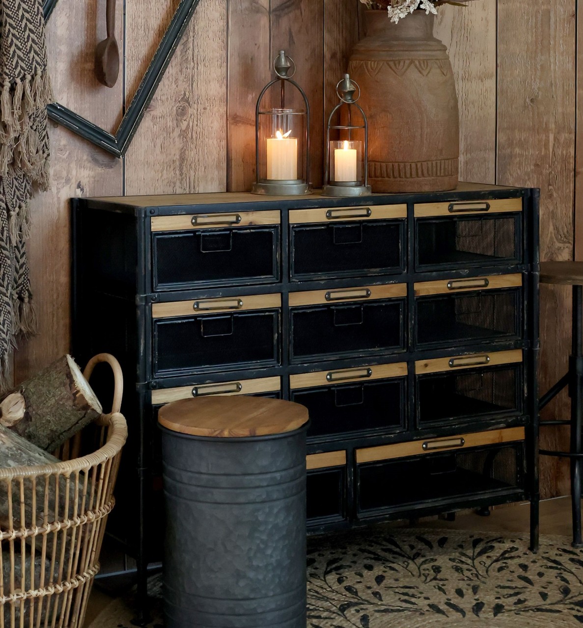 Vintage Sideboards & Kommoden | Designermöbel bei Vintagehaus